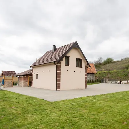 Oaza Mira Draganici * Raška