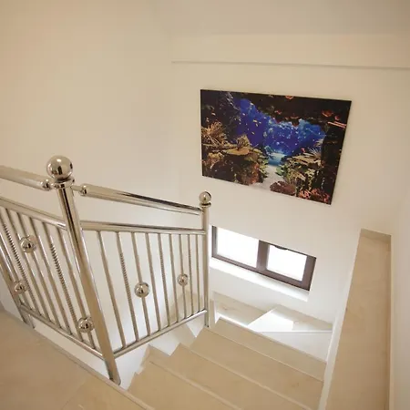 Oaza Mira Draganici Holiday home *
