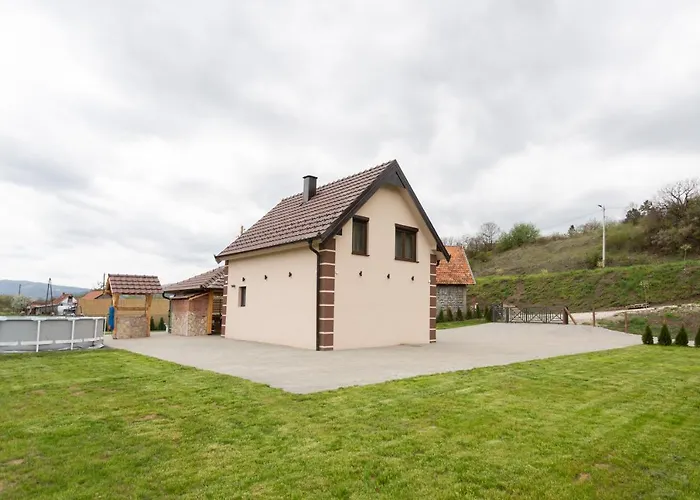 Oaza Mira Draganici * Raška