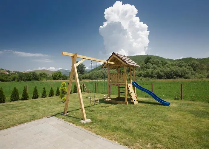 Oaza Mira Draganici Raška