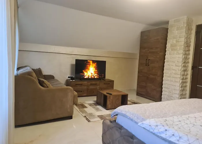 Oaza Mira Draganici بيت للعطل *